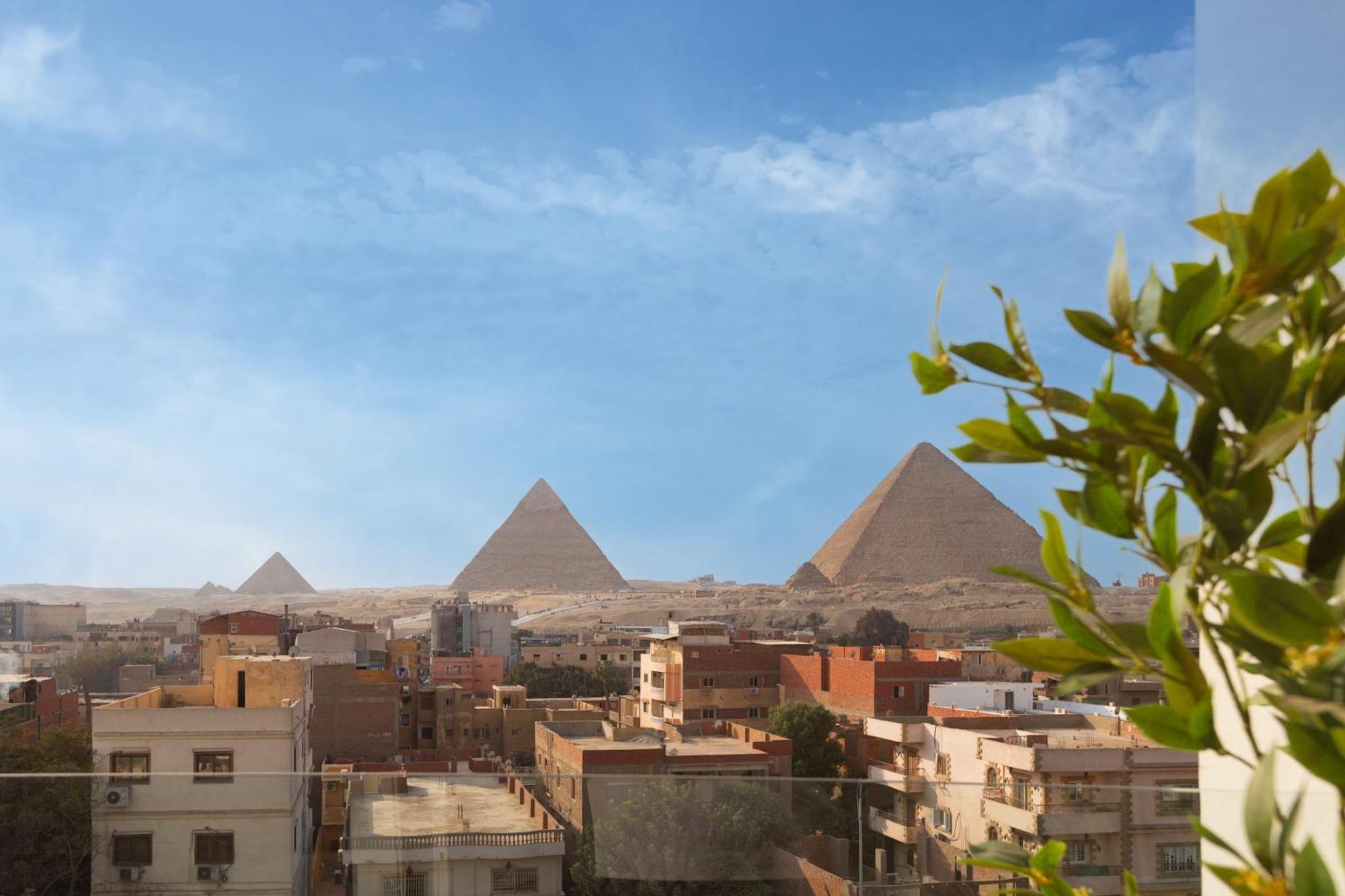 Galaxy Pyramids View Inn Kafret el-Gabal Kültér fotó