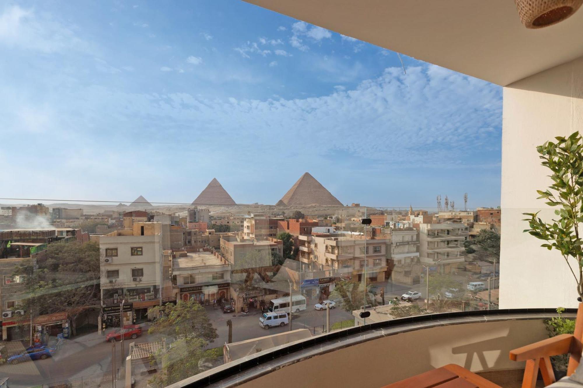Galaxy Pyramids View Inn Kafret el-Gabal Kültér fotó