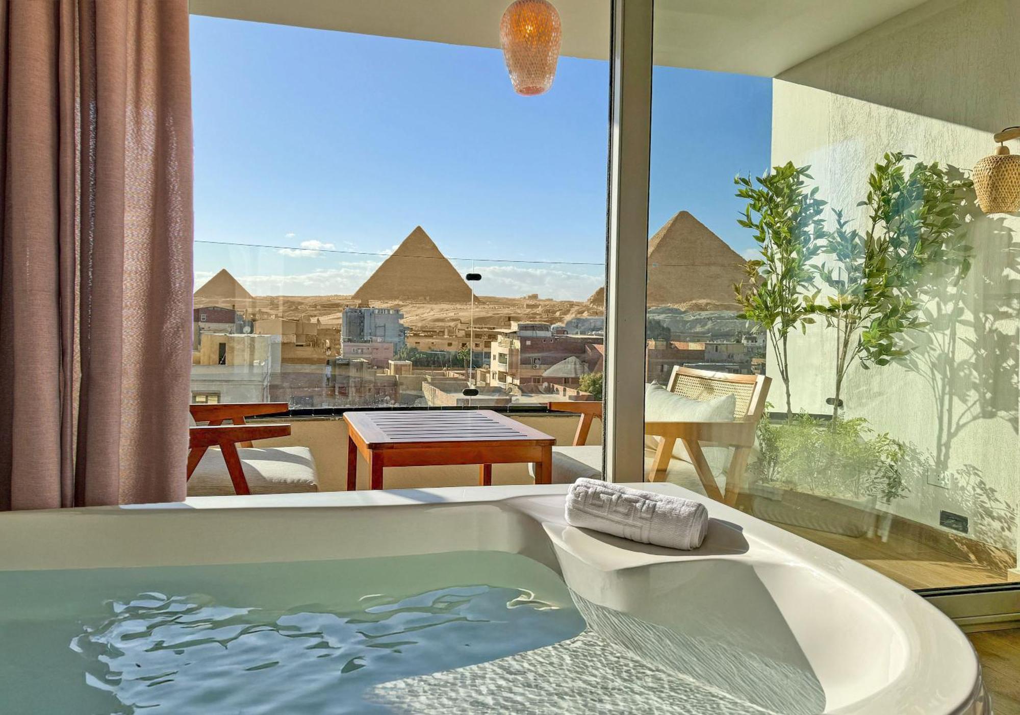Galaxy Pyramids View Inn Kafret el-Gabal Kültér fotó
